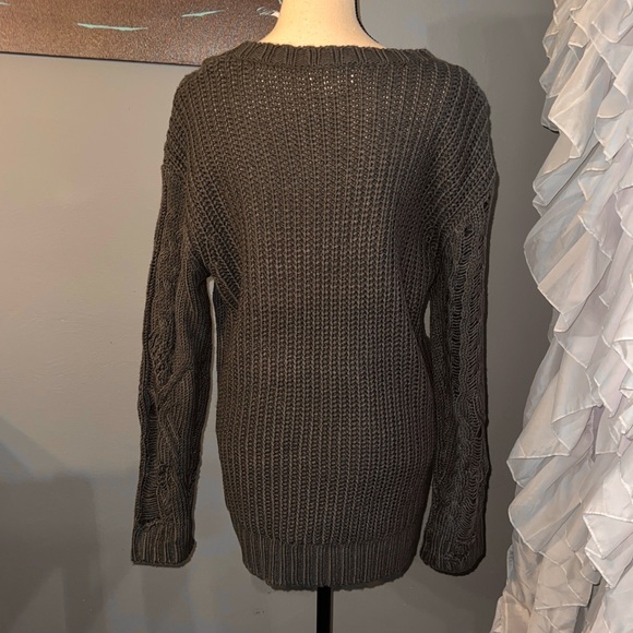 Love Riche Green Grayish Distressed Knit Sweater Top NWOT - Picture 6 of 14